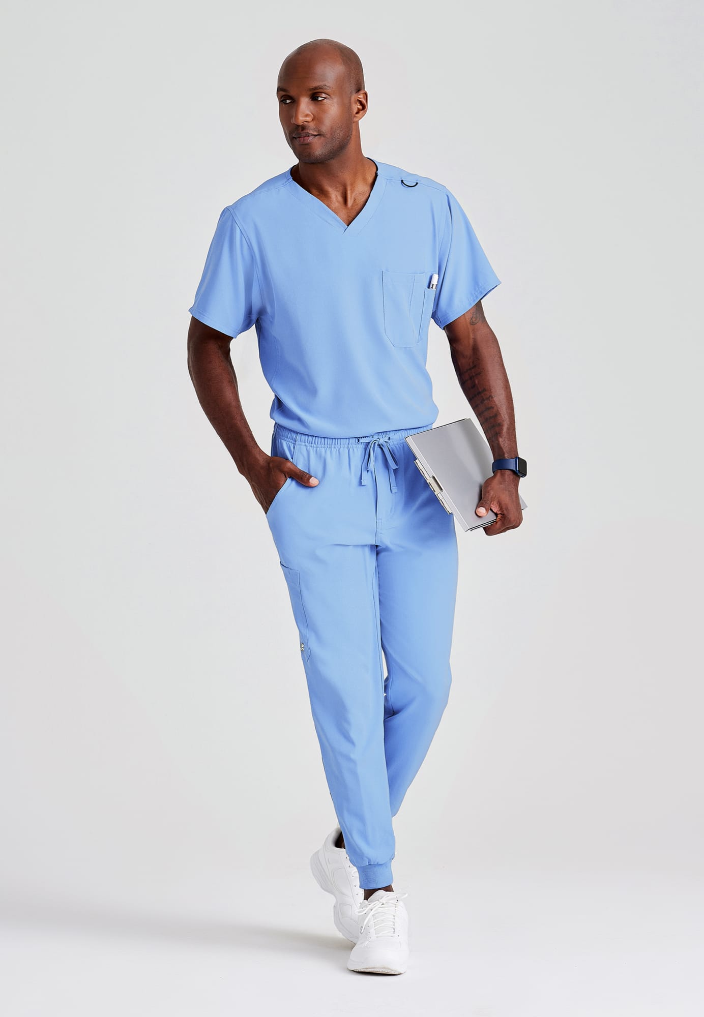 Sketchers ceil scrubs